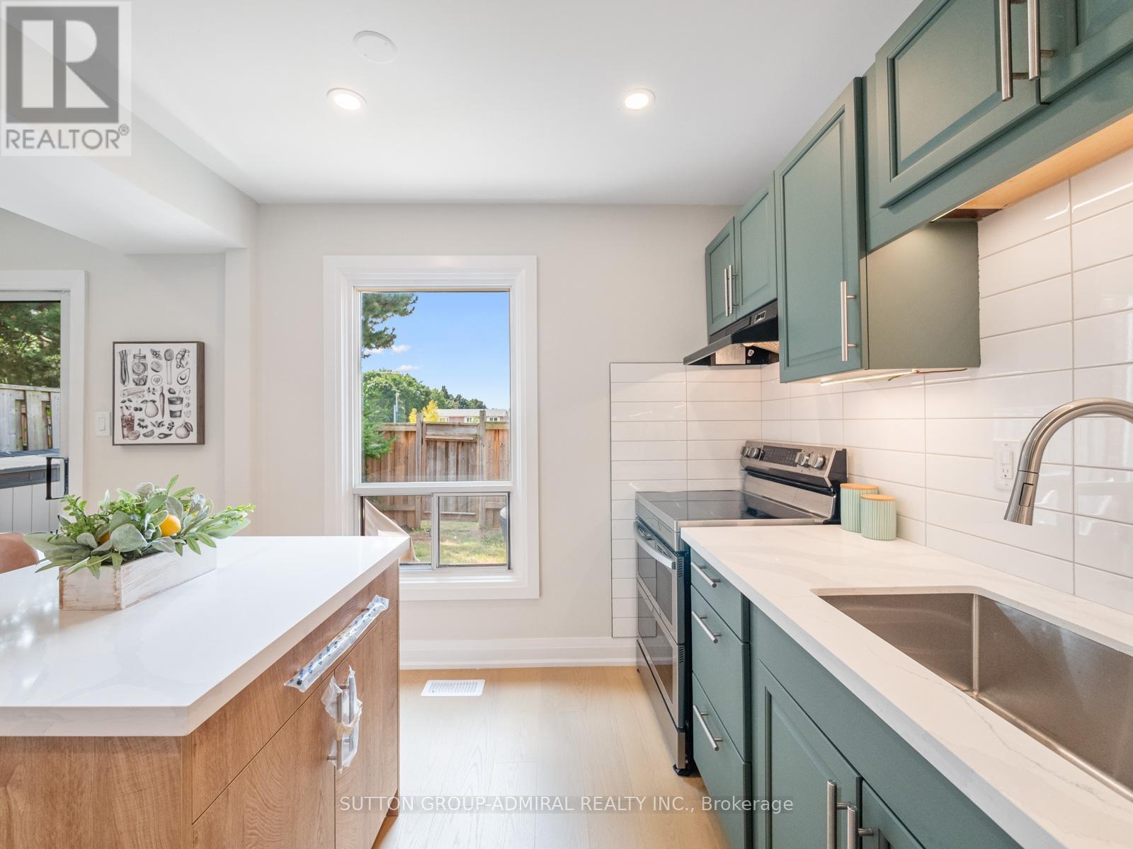 42 - 765 Oklahoma Drive, Pickering, ON - Indoor Photo Showing Kitchen