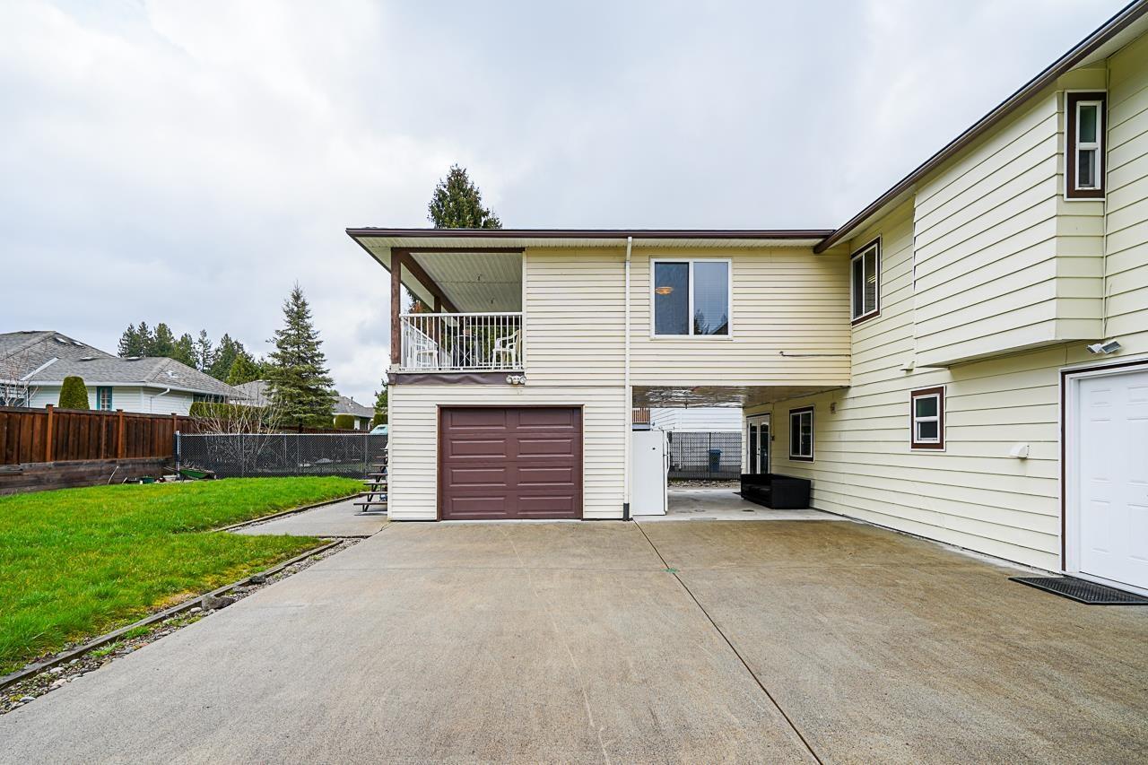 14145 101 Avenue, Surrey, BC - Outdoor With Exterior