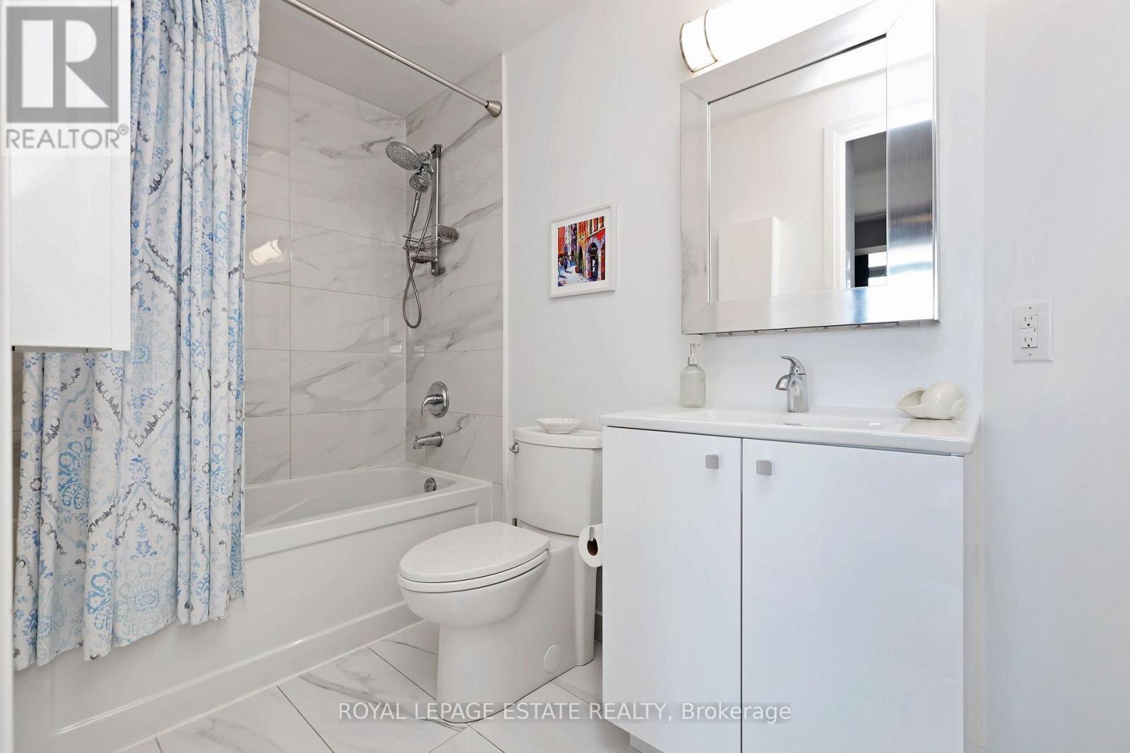 601 - 3655 Kingston Road, Toronto, ON - Indoor Photo Showing Bathroom