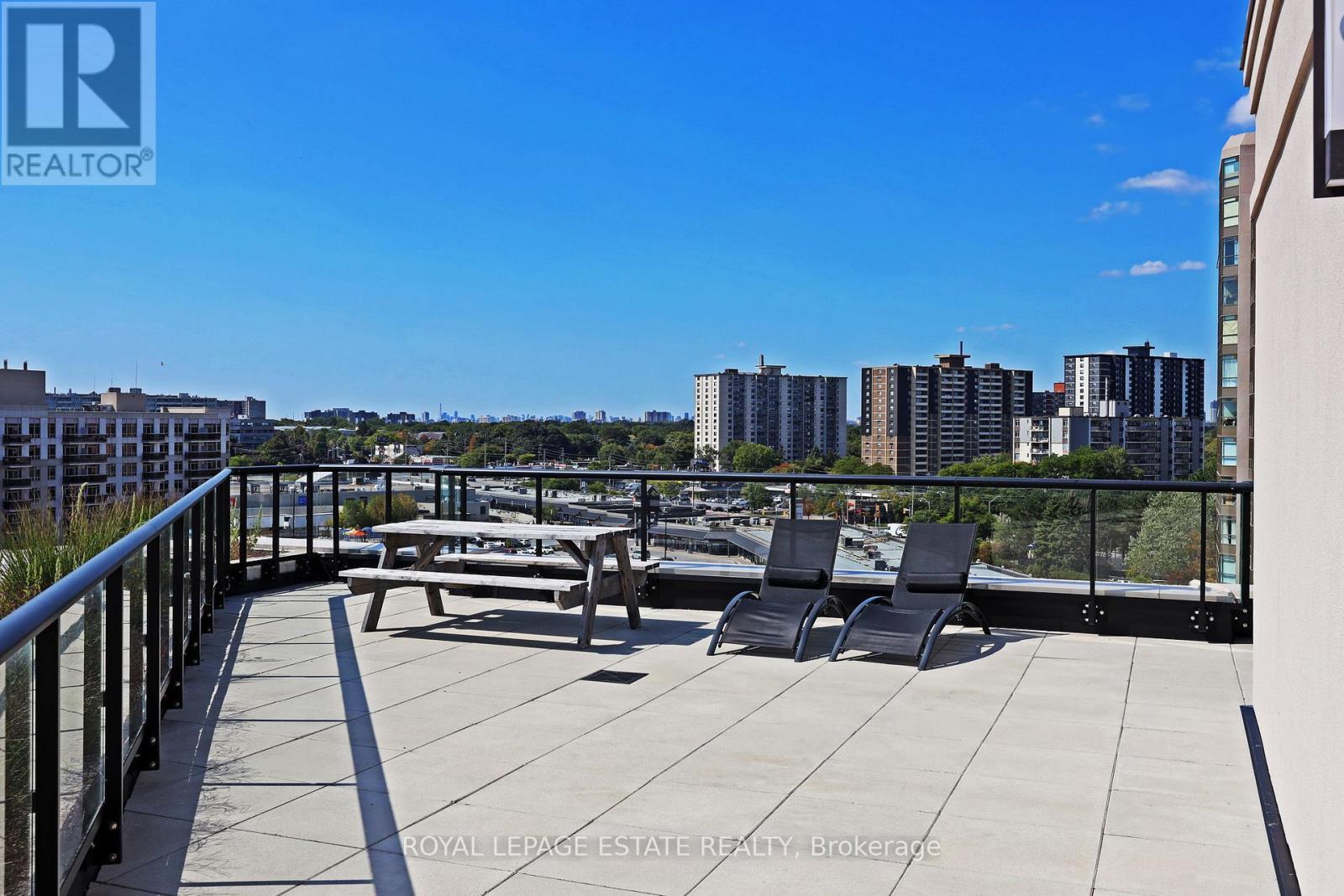 601 - 3655 Kingston Road, Toronto, ON - Outdoor With View