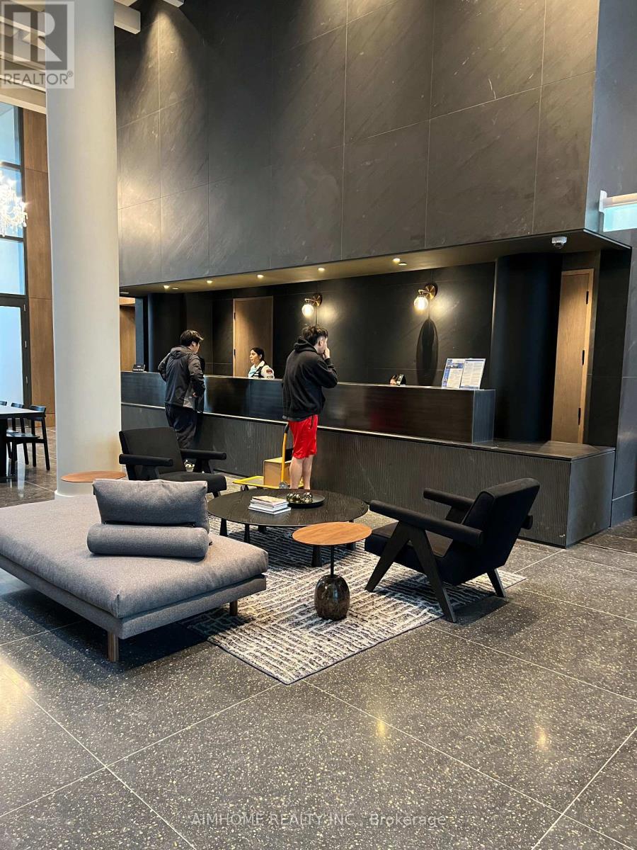 4201 - 8 Interchange Way, Vaughan, ON - Indoor