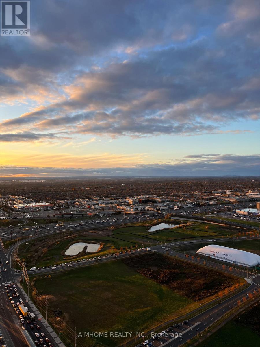 4201 - 8 Interchange Way, Vaughan, ON - Outdoor With View