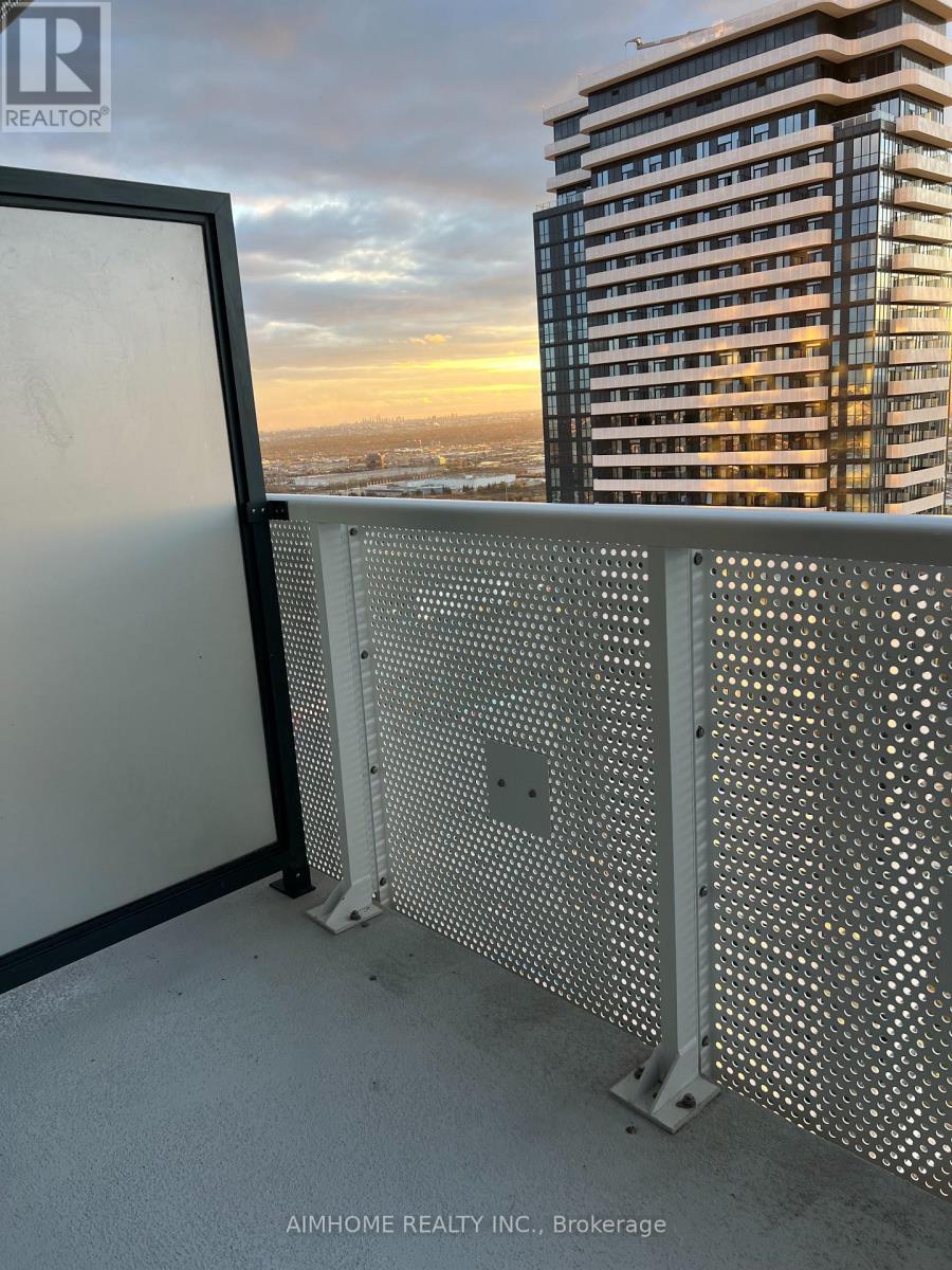 4201 - 8 Interchange Way, Vaughan, ON - Outdoor With Deck Patio Veranda