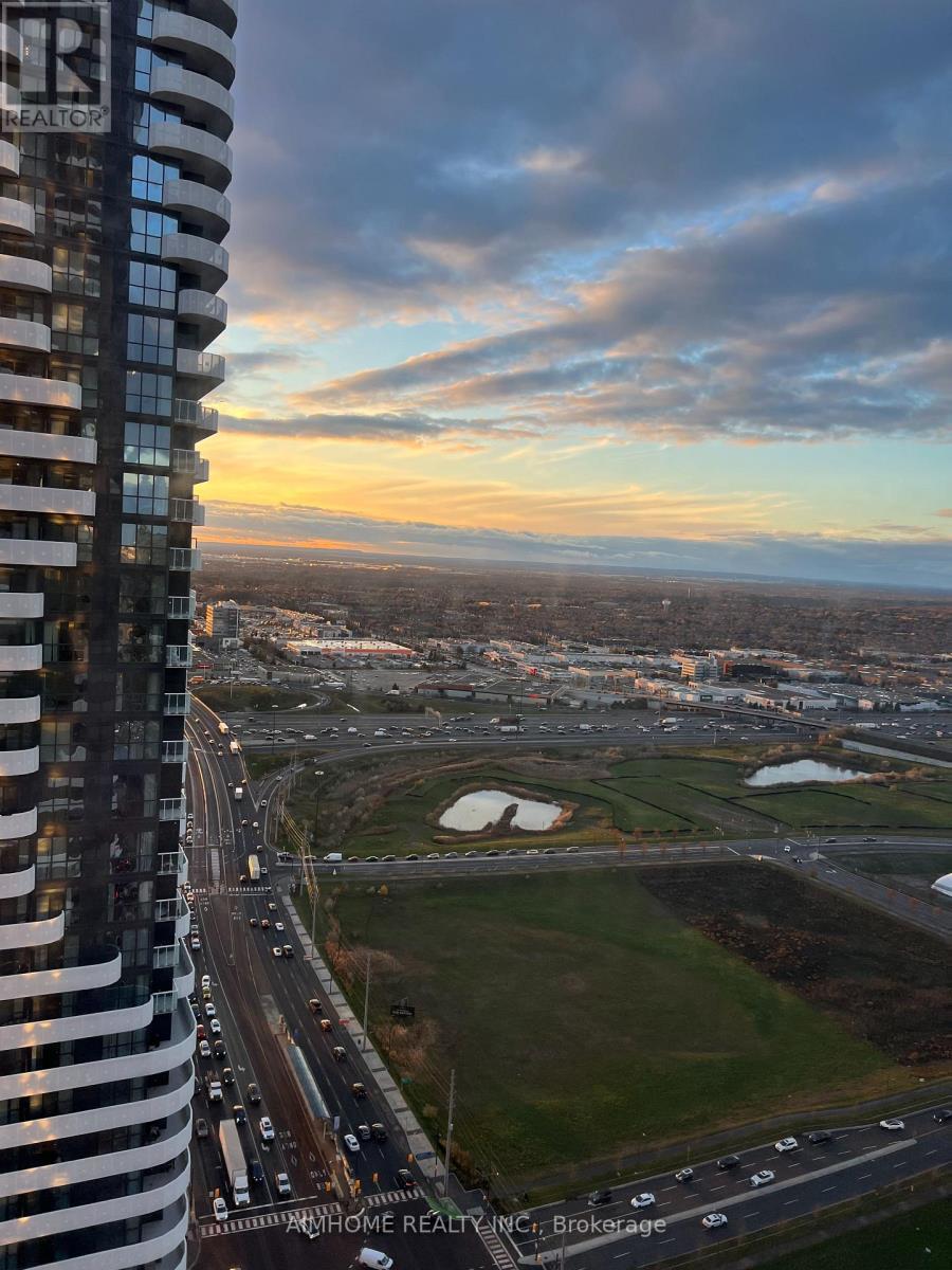 4201 - 8 Interchange Way, Vaughan, ON - Outdoor With View