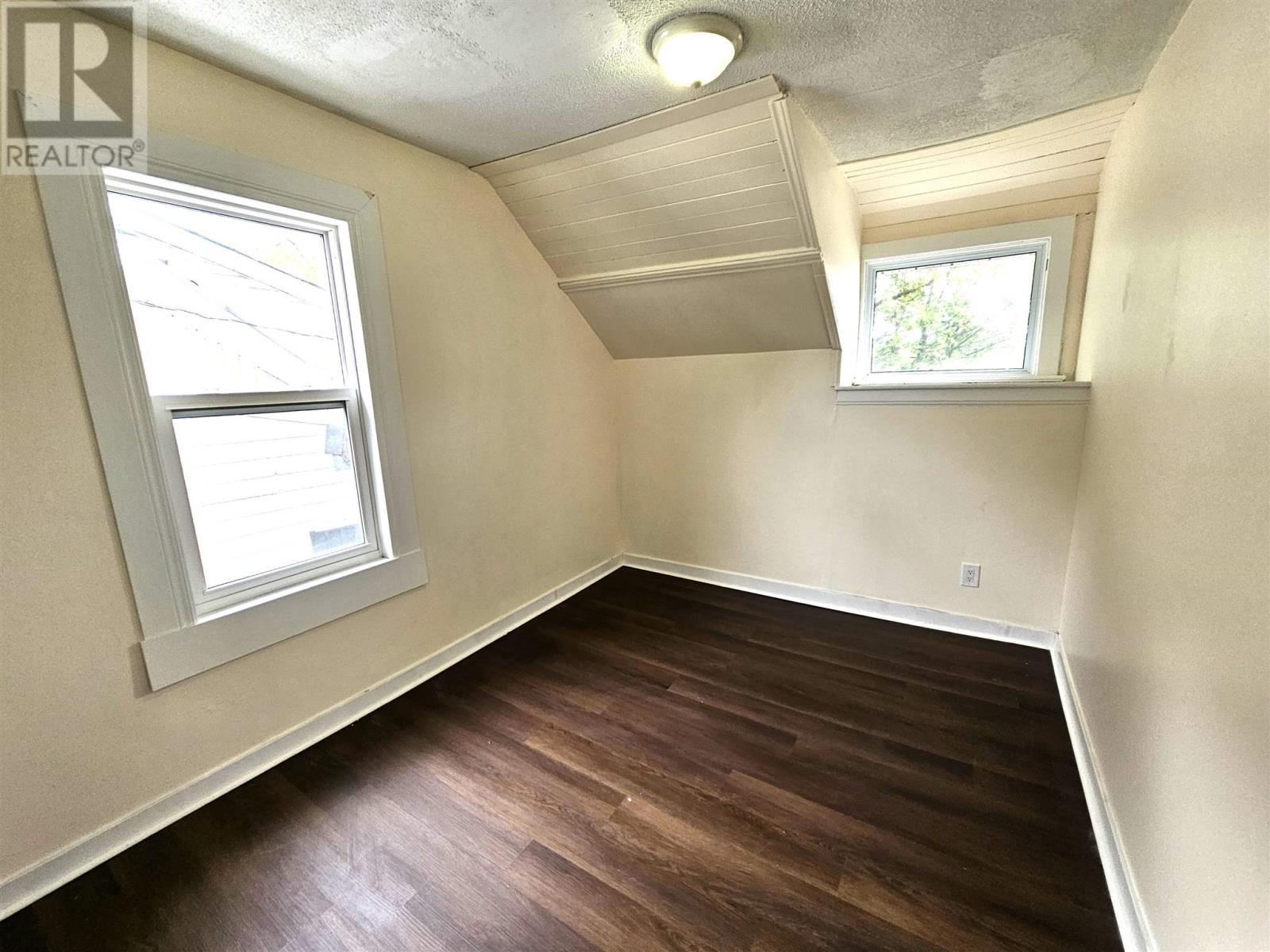 104 London St, Sault Ste. Marie, ON - Indoor Photo Showing Other Room