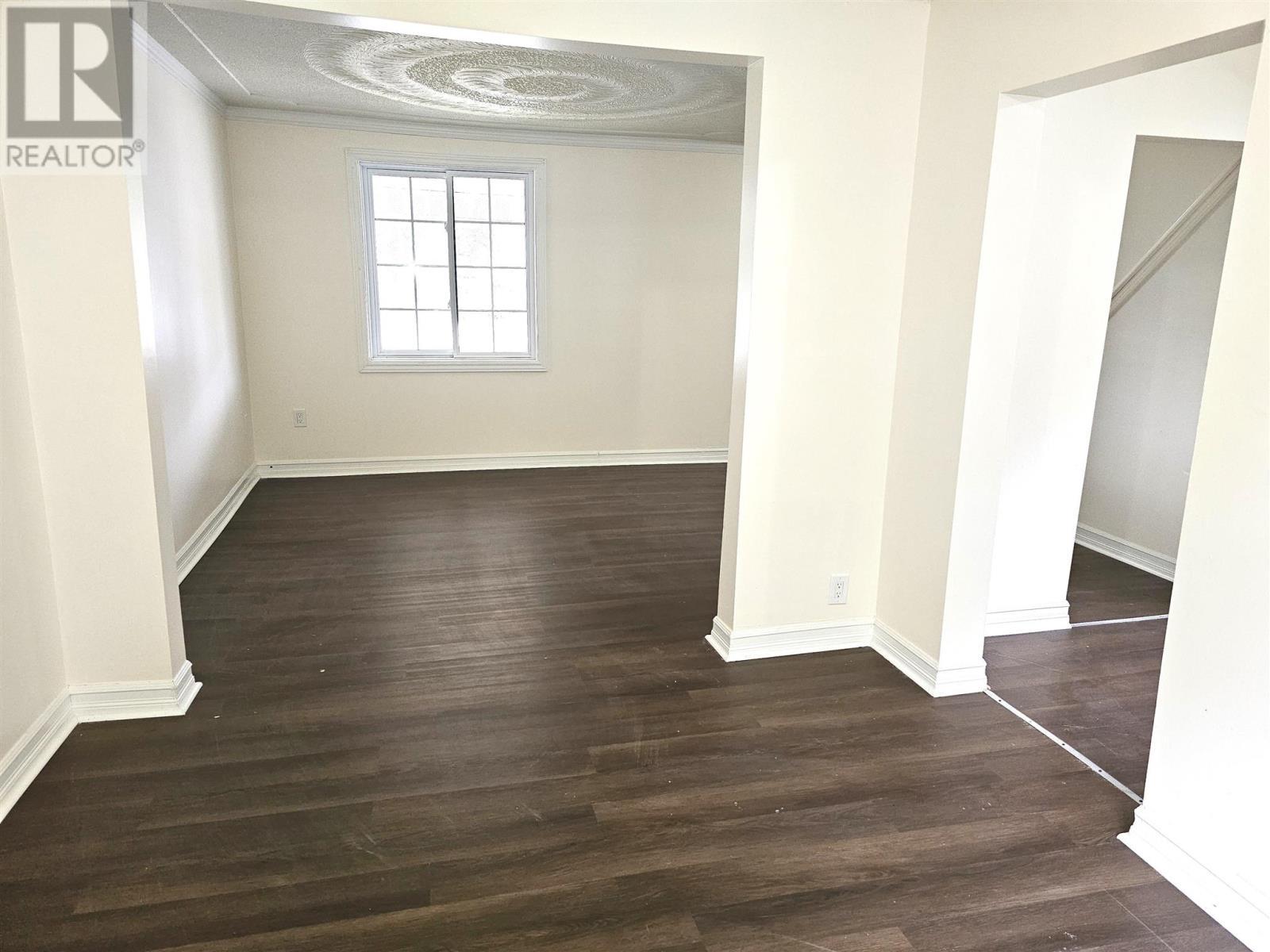 104 London St, Sault Ste. Marie, ON - Indoor Photo Showing Other Room