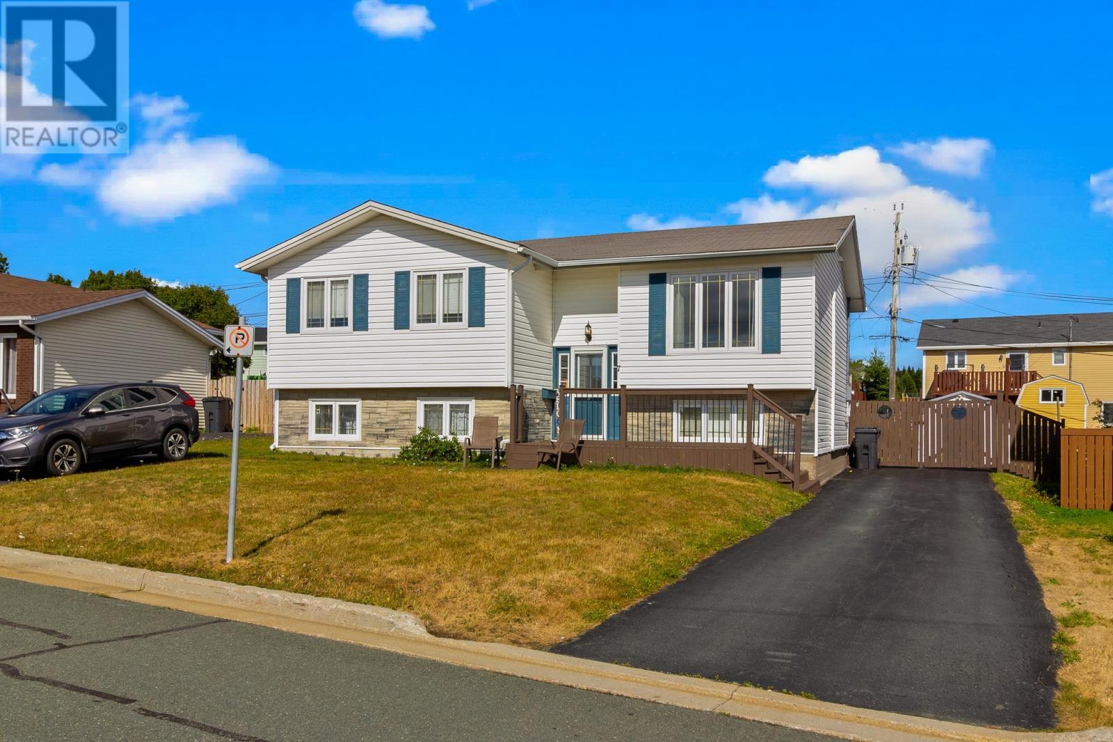 7 Aspenwood Place, Mount Pearl, NL - Outdoor With Facade