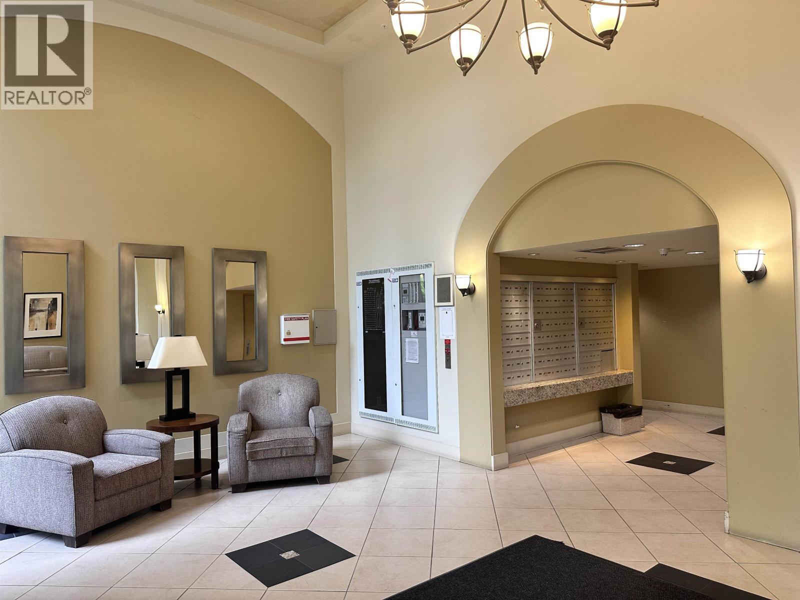 803 8460 Granville, Richmond, BC - Indoor