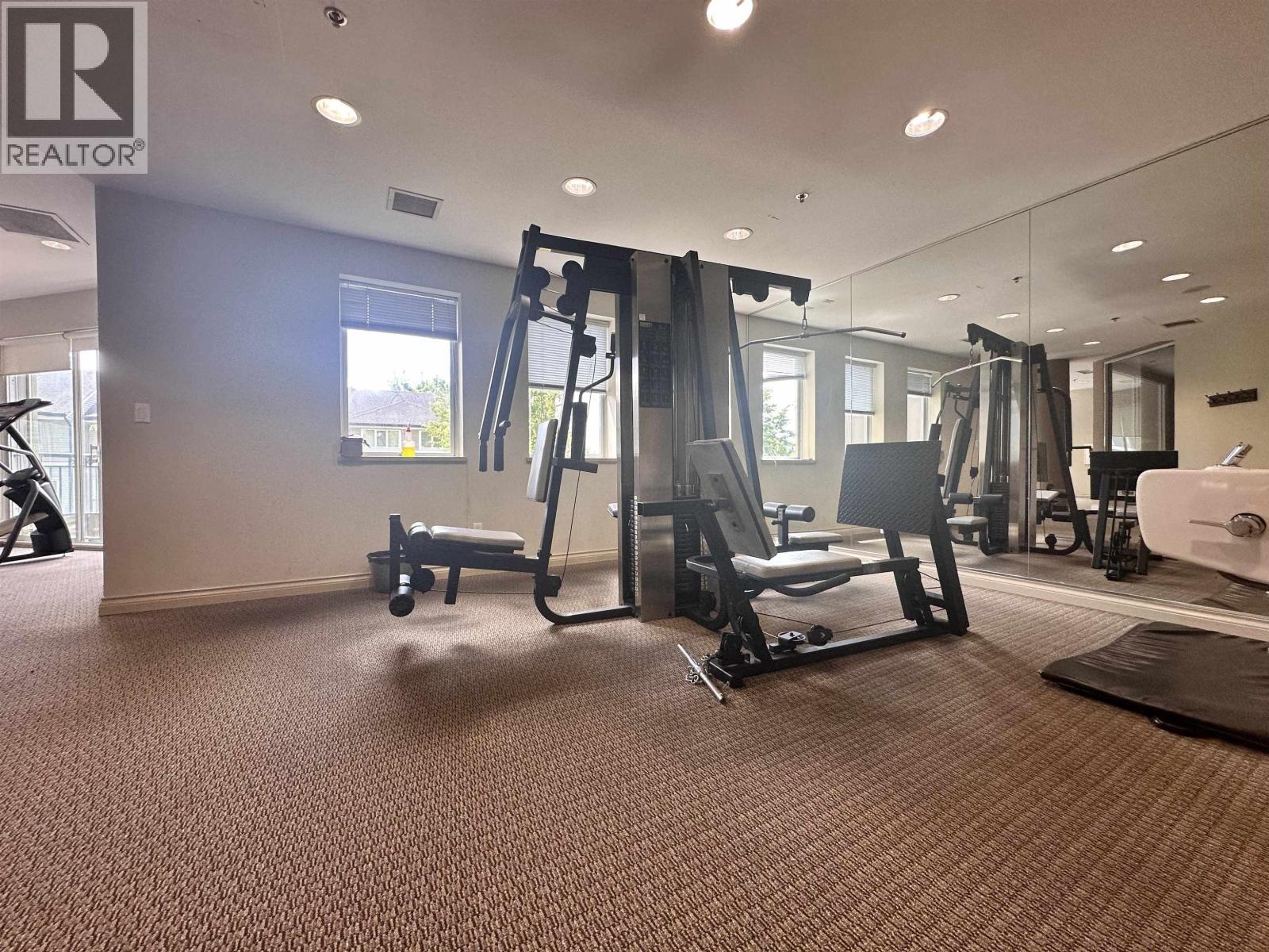 803 8460 Granville, Richmond, BC - Indoor Photo Showing Gym Room