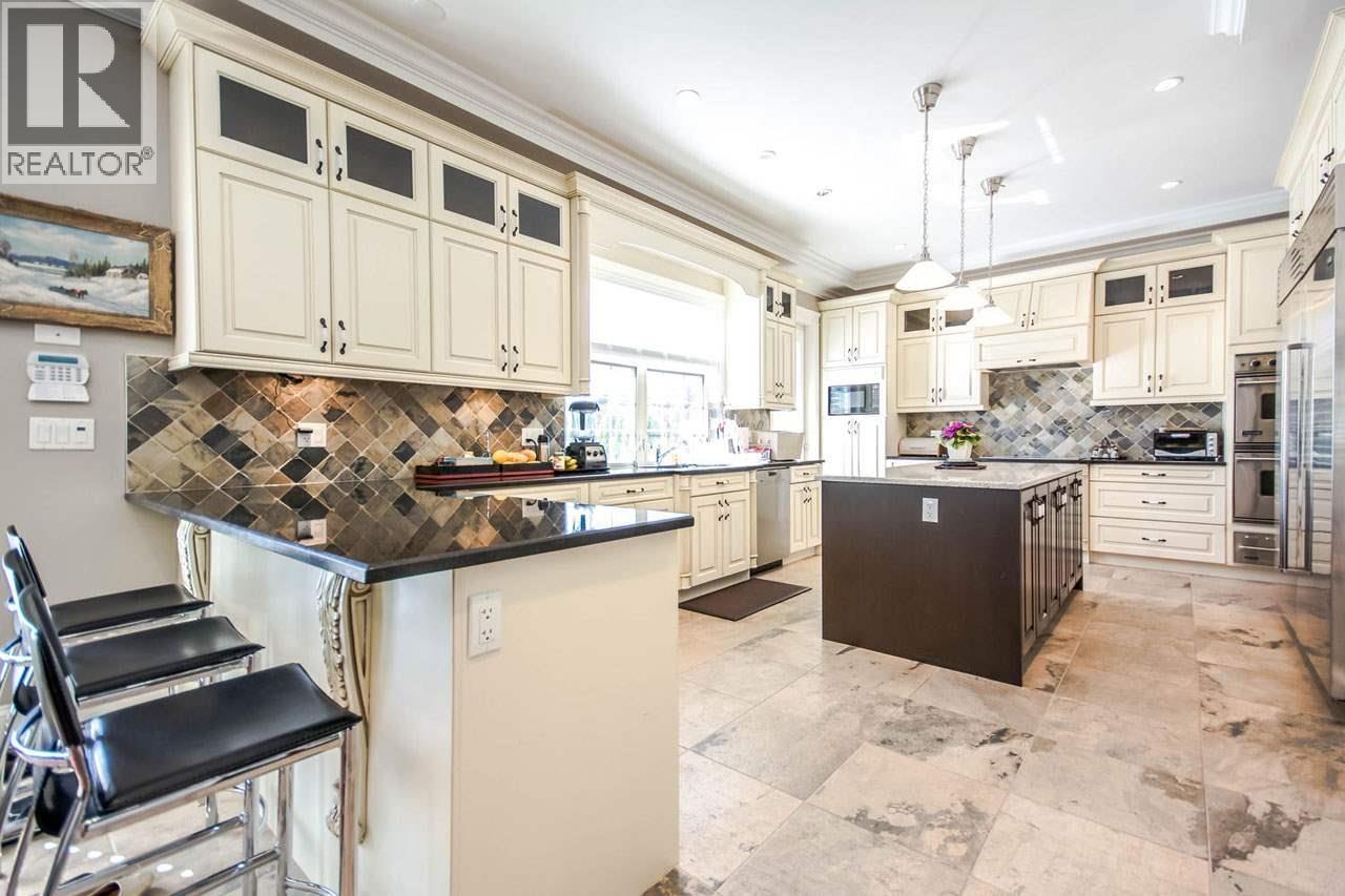 47** Granville Street, Vancouver, BC - Indoor Photo Showing Kitchen With Upgraded Kitchen