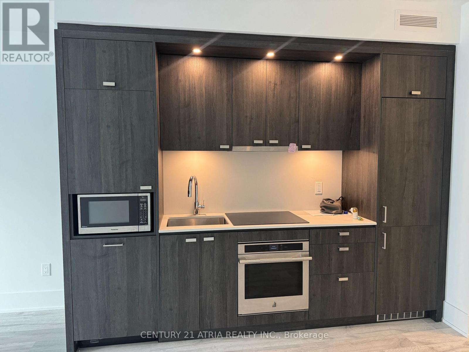 1801 - 470 Front Street W, Toronto, ON - Indoor