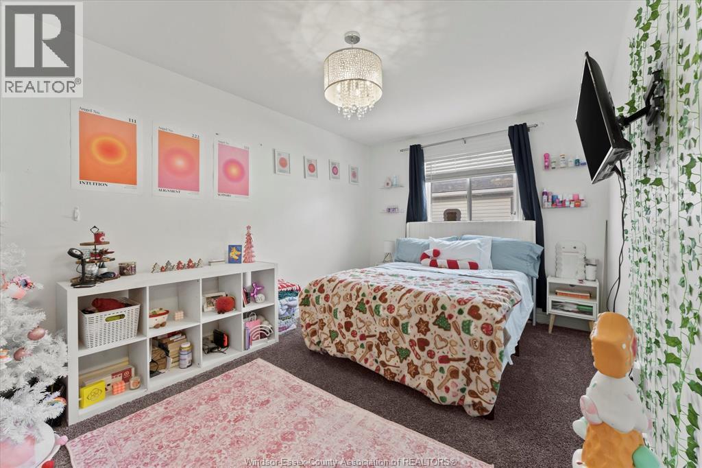 154 Lambert Street, Amherstburg, ON - Indoor Photo Showing Bedroom