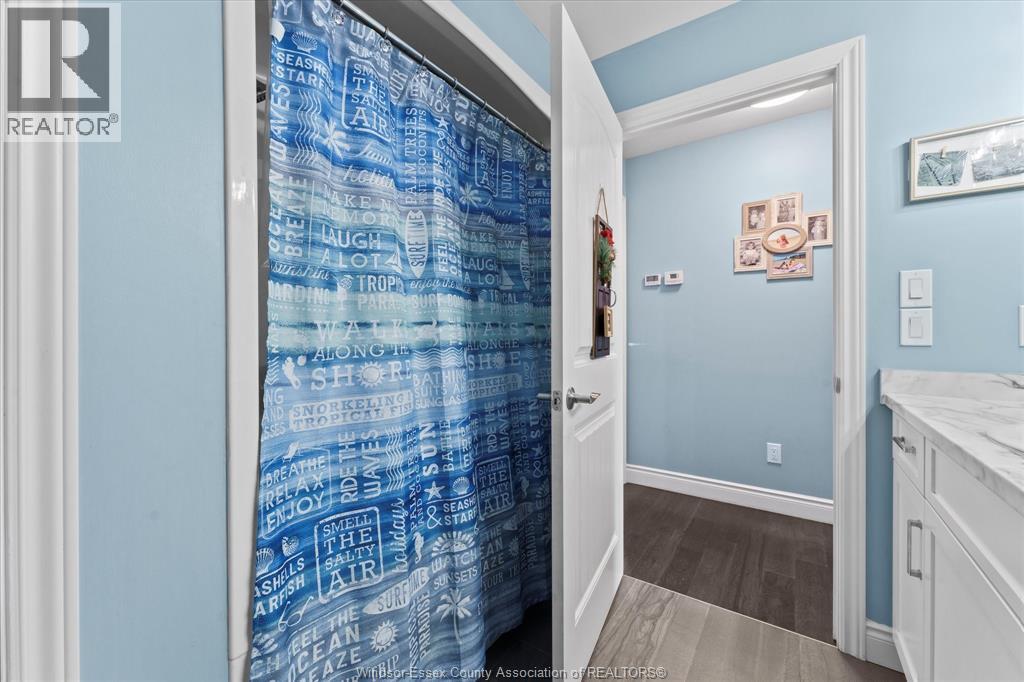 154 Lambert Street, Amherstburg, ON - Indoor Photo Showing Bathroom
