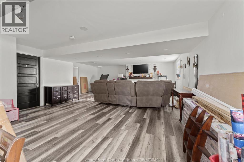 154 Lambert Street, Amherstburg, ON - Indoor