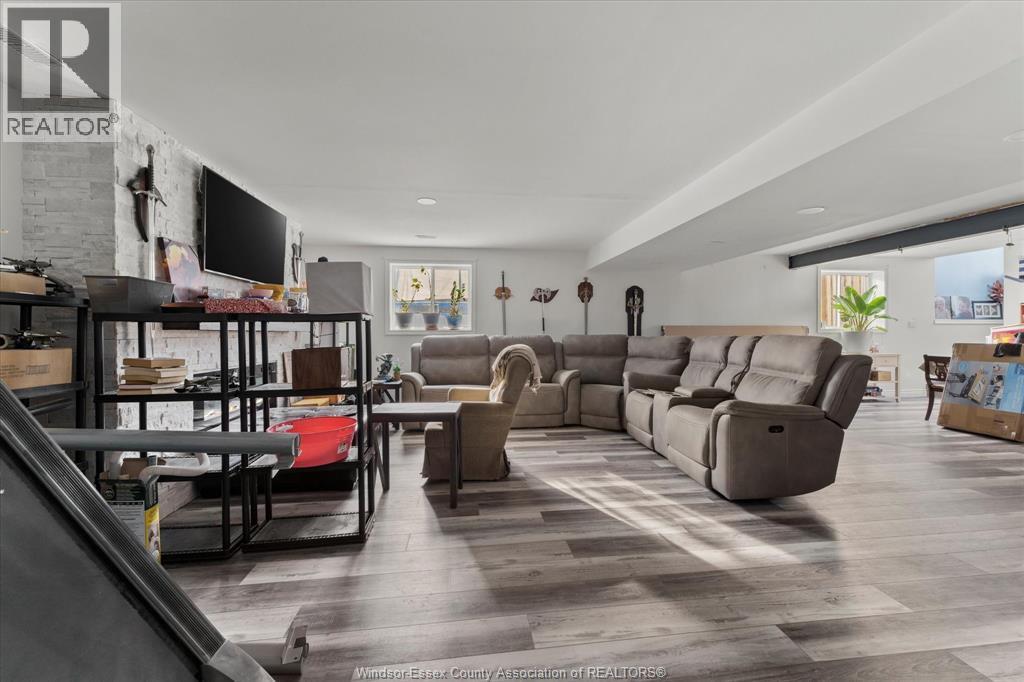 154 Lambert Street, Amherstburg, ON - Indoor