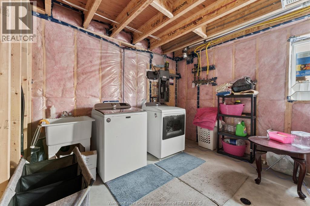 154 Lambert Street, Amherstburg, ON - Indoor Photo Showing Laundry Room