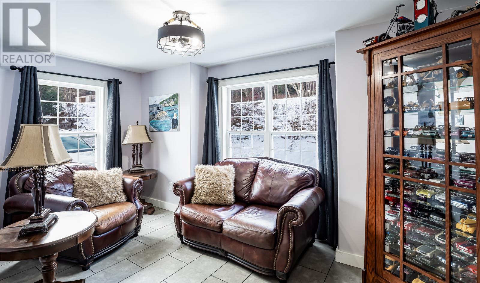 6 Pine Marsh Road, Conception Bay South, NL - Indoor Photo Showing Living Room