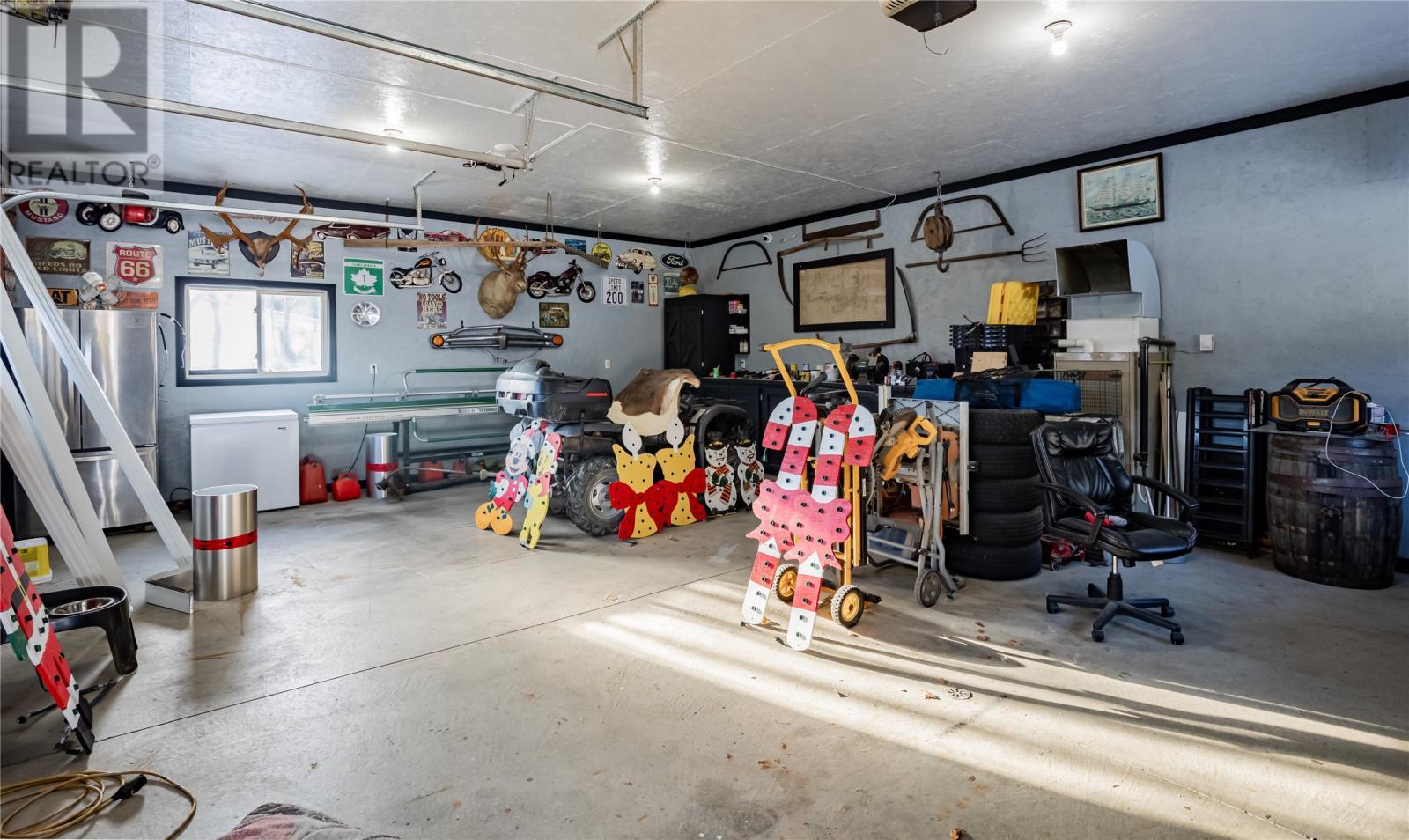 6 Pine Marsh Road, Conception Bay South, NL - Indoor Photo Showing Garage