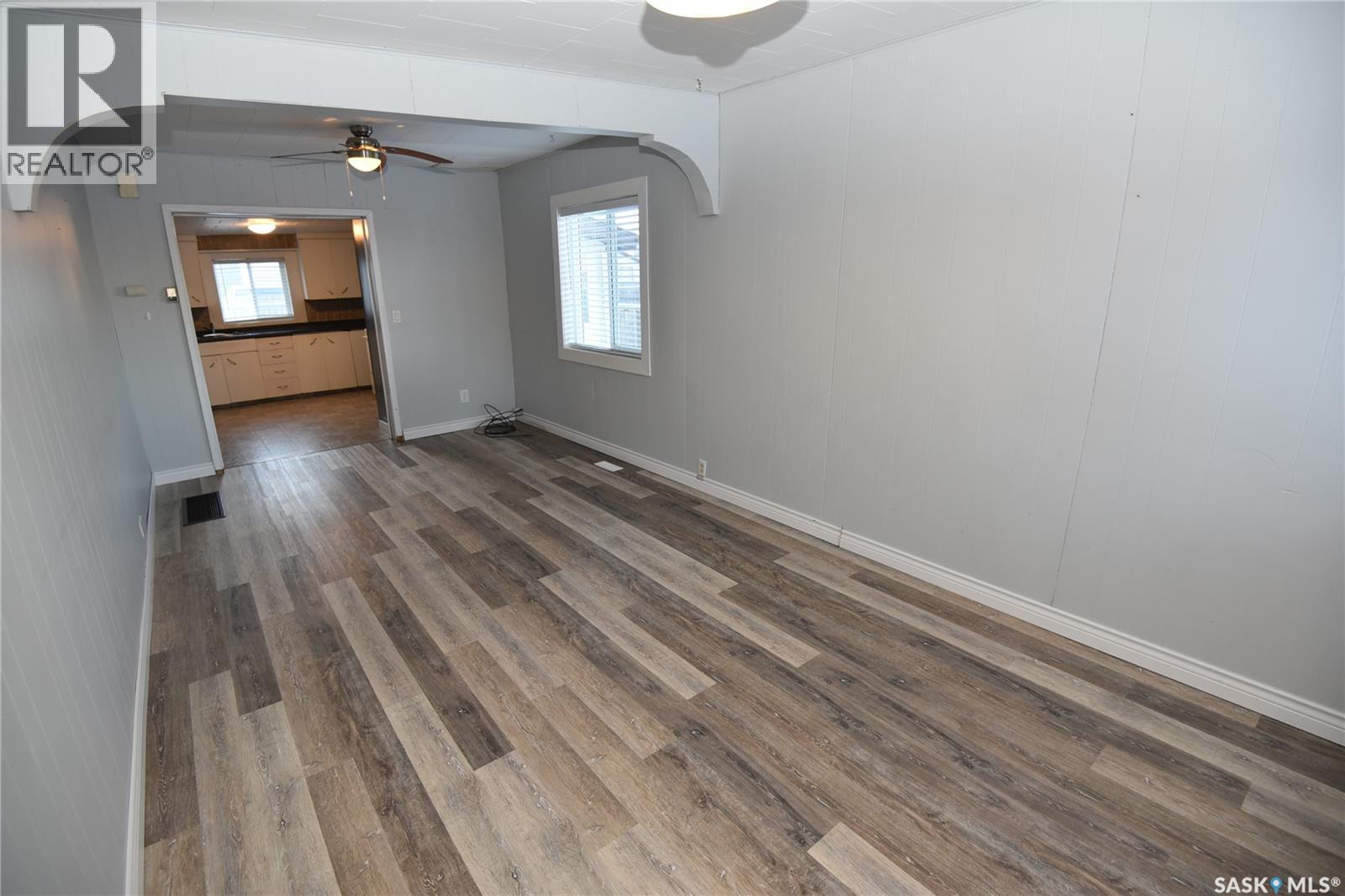 334 7Th Avenue W, Nipawin, SK - Indoor Photo Showing Other Room