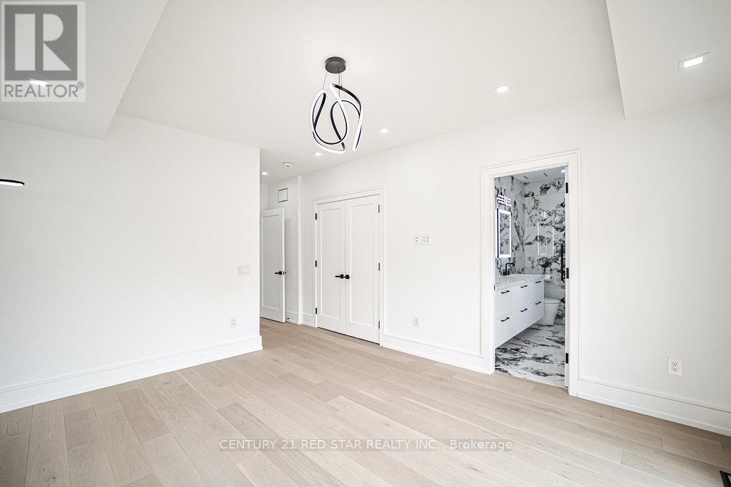 1 Frankwood Road, Toronto, ON - Indoor Photo Showing Other Room