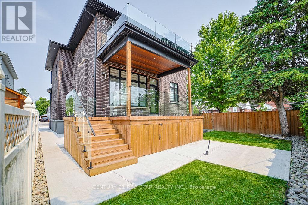 1 Frankwood Road, Toronto, ON - Outdoor