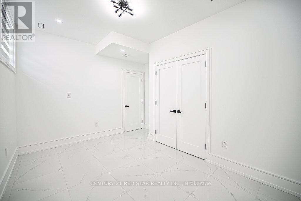 1 Frankwood Road, Toronto, ON - Indoor Photo Showing Other Room