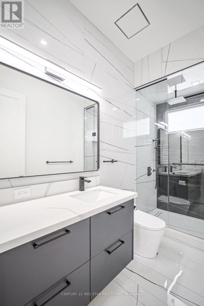 1 Frankwood Road, Toronto, ON - Indoor Photo Showing Bathroom