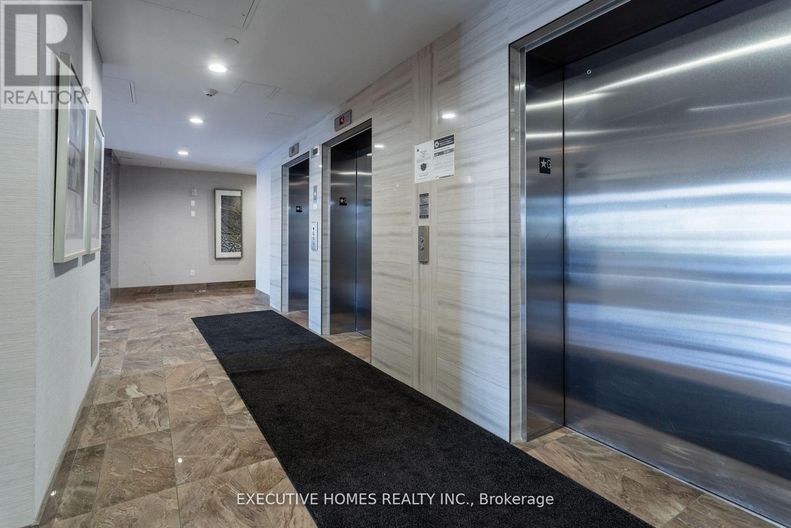 501 - 2486 Old Bronte Road, Oakville, ON - Indoor Photo Showing Other Room