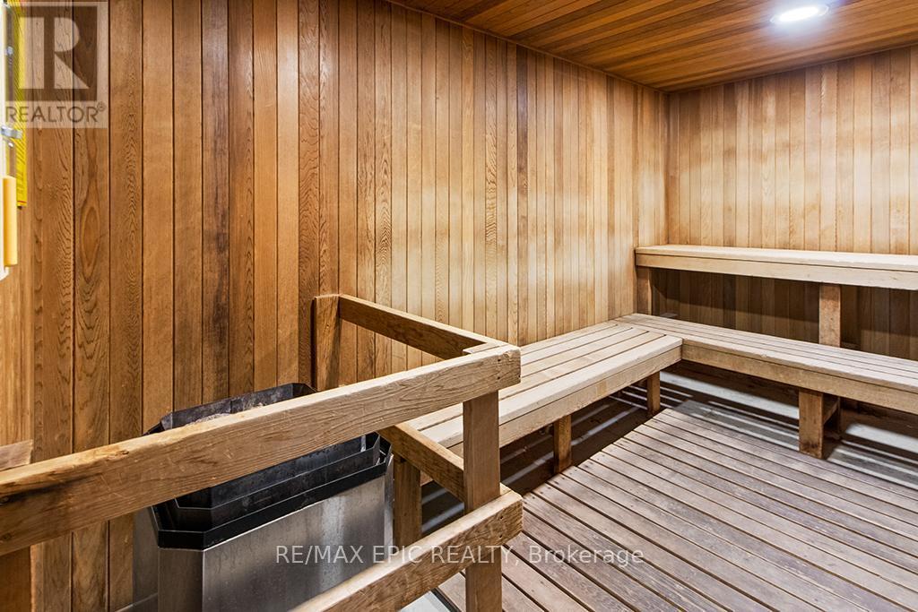 #252 - 220 Gord Canning Drive, Blue Mountains, ON - Indoor Photo Showing Other Room