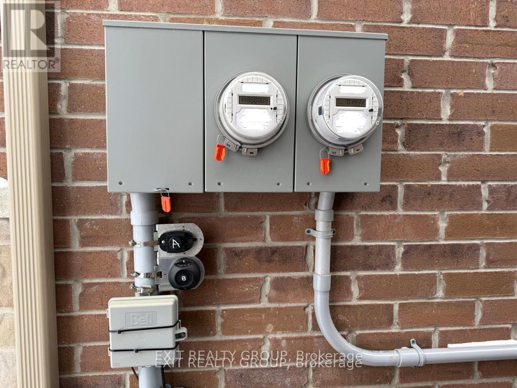 B - 26 Athabaska Drive, Belleville (Thurlow Ward), ON - Indoor Photo Showing Other Room