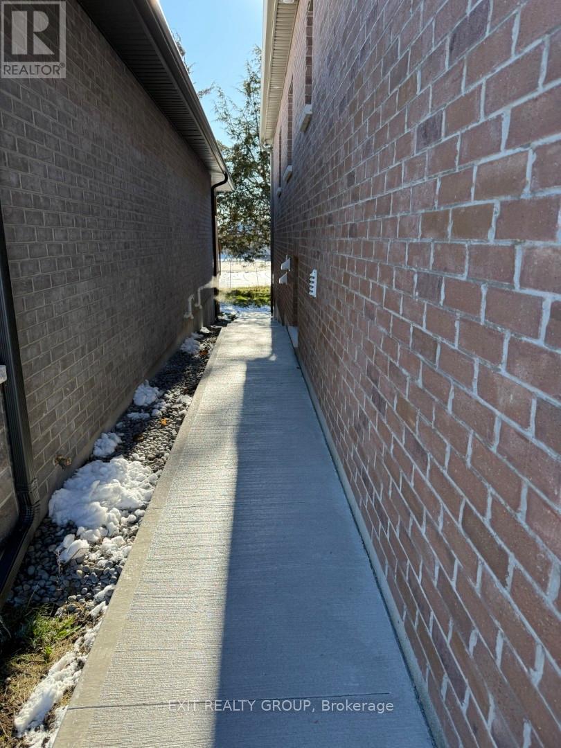 Walkway with Exterior Lighting - B - 26 Athabaska Drive, Belleville (Thurlow Ward), ON - Outdoor