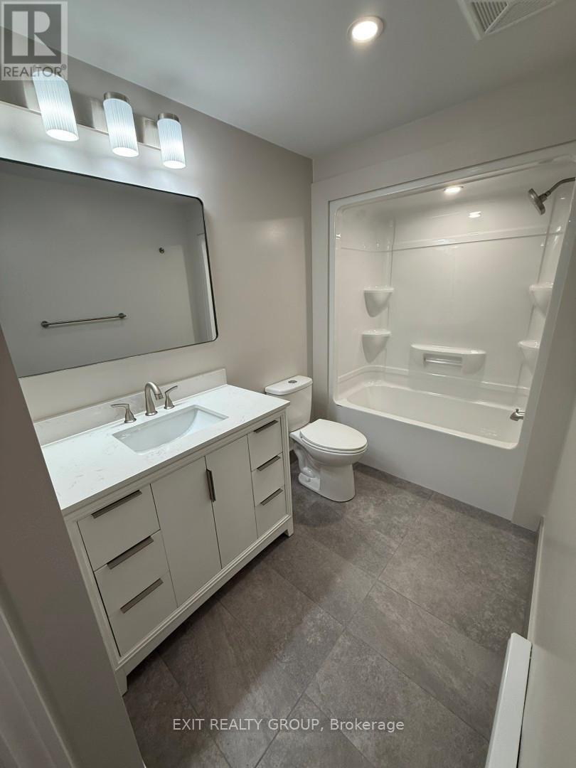 4 Piece Bathroom - B - 26 Athabaska Drive, Belleville (Thurlow Ward), ON - Indoor Photo Showing Bathroom