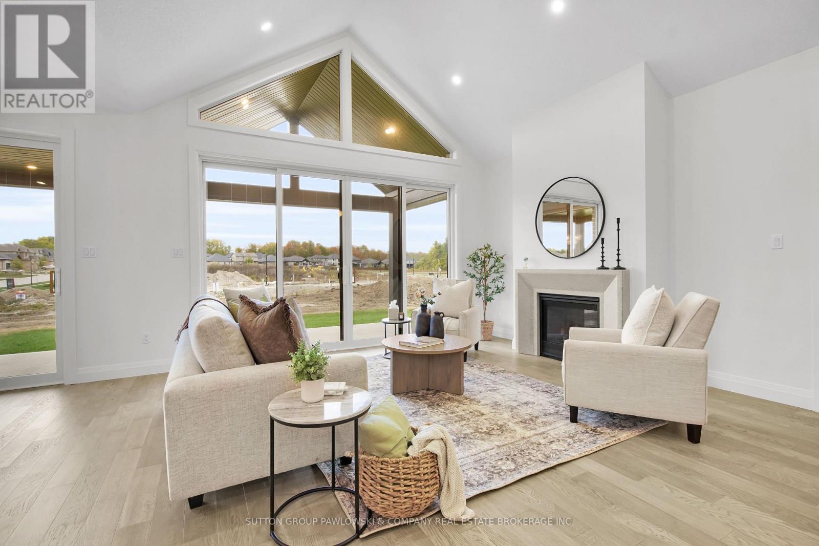 Lot #2 - 108 Timberwalk Trail, Middlesex Centre (Ilderton), ON - Indoor Photo Showing Living Room With Fireplace