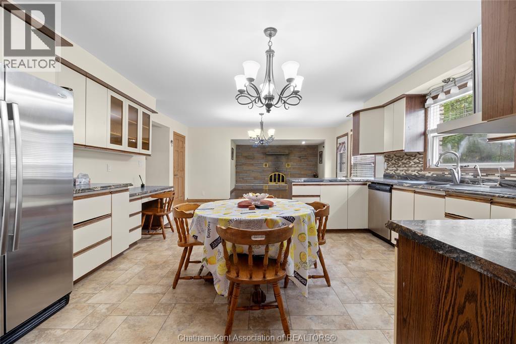 140 Little Street South, Blenheim, ON - Indoor