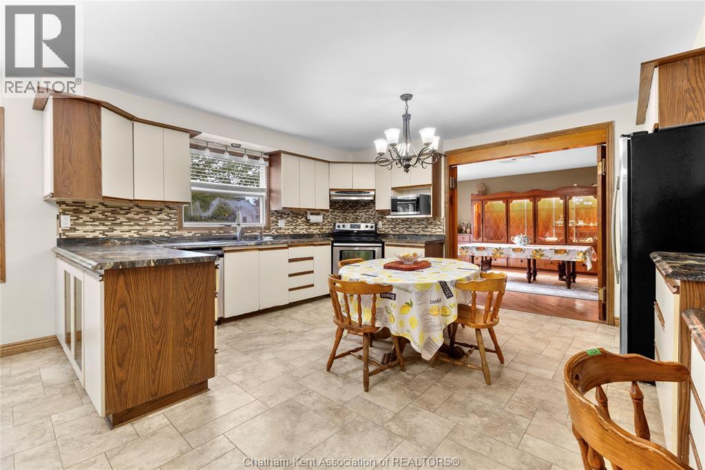 140 Little Street South, Blenheim, ON - Indoor