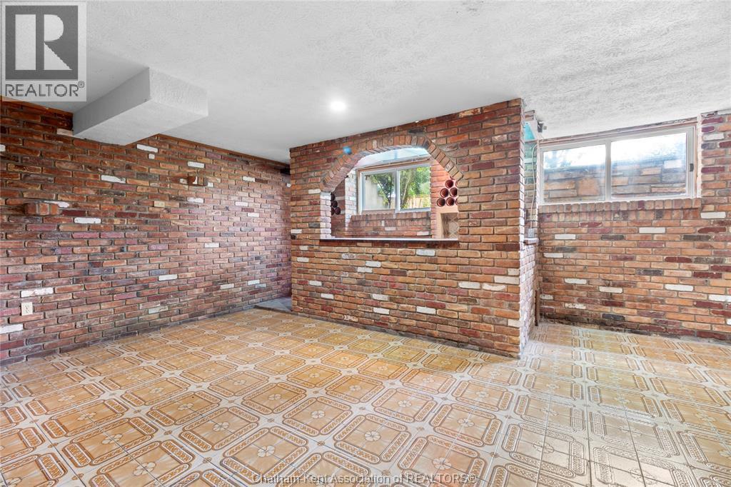 140 Little Street South, Blenheim, ON - Indoor Photo Showing Other Room