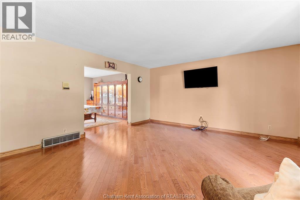 140 Little Street South, Blenheim, ON - Indoor Photo Showing Other Room