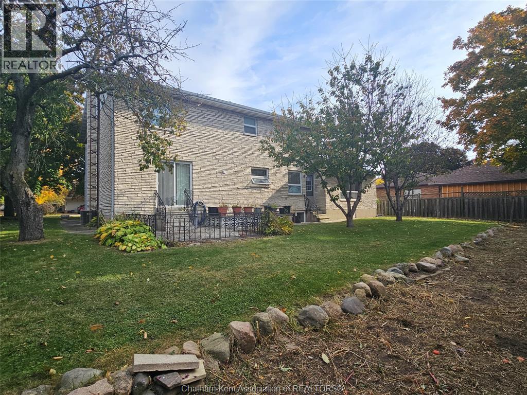 140 Little Street South, Blenheim, ON - Outdoor