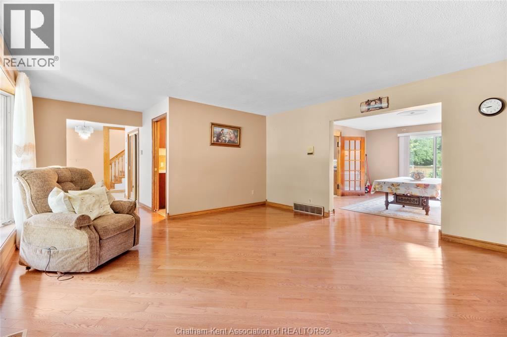 140 Little Street South, Blenheim, ON - Indoor