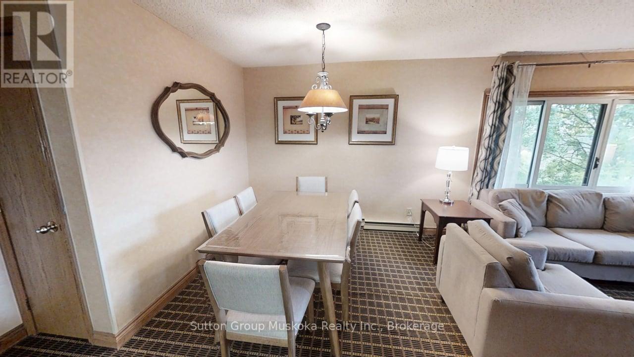 27-202 Golfview - Deerhurst Drive, Huntsville (Chaffey), ON - Indoor Photo Showing Other Room