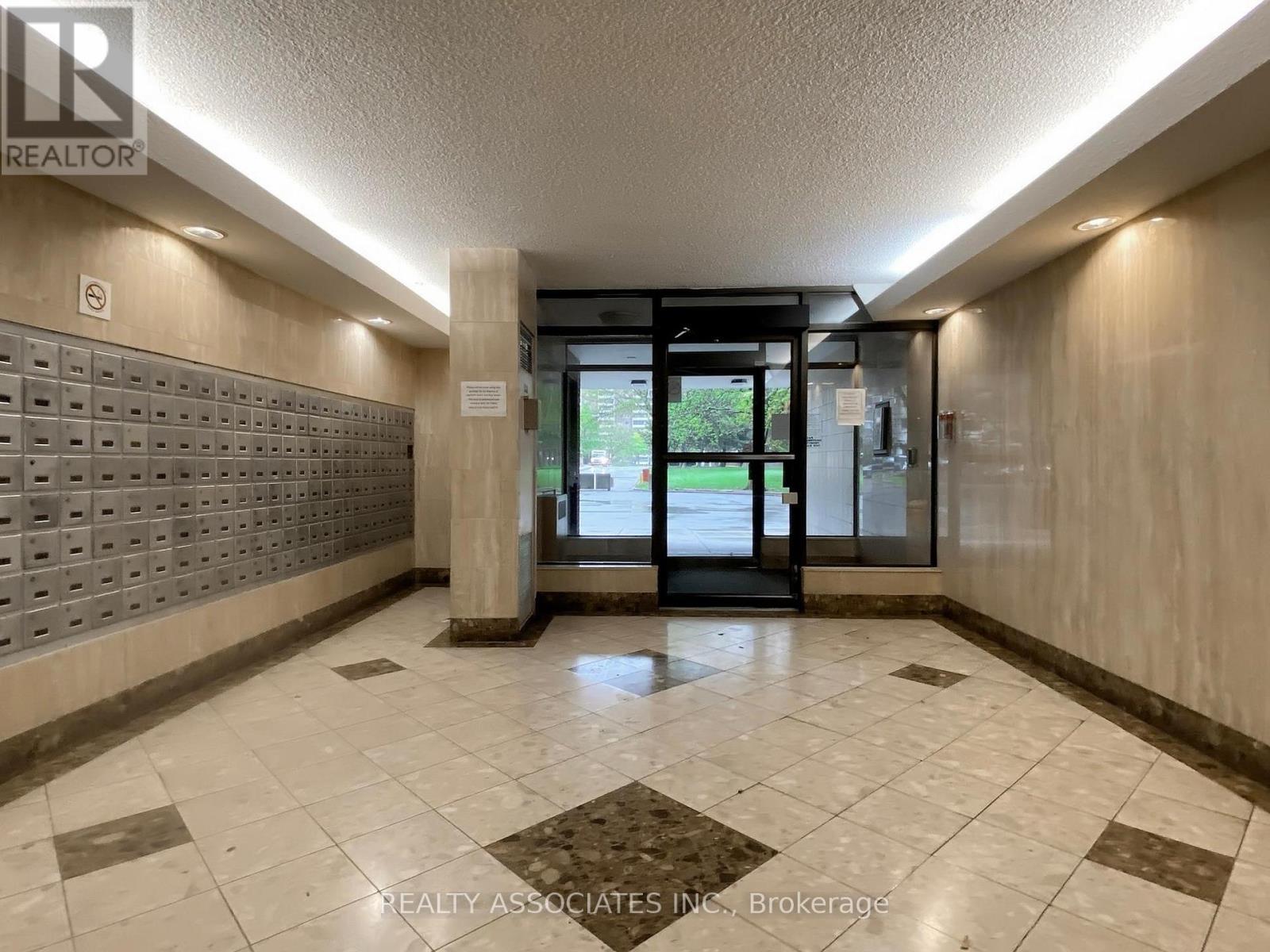 1704 - 205 Hilda Avenue, Toronto, ON - Indoor Photo Showing Other Room