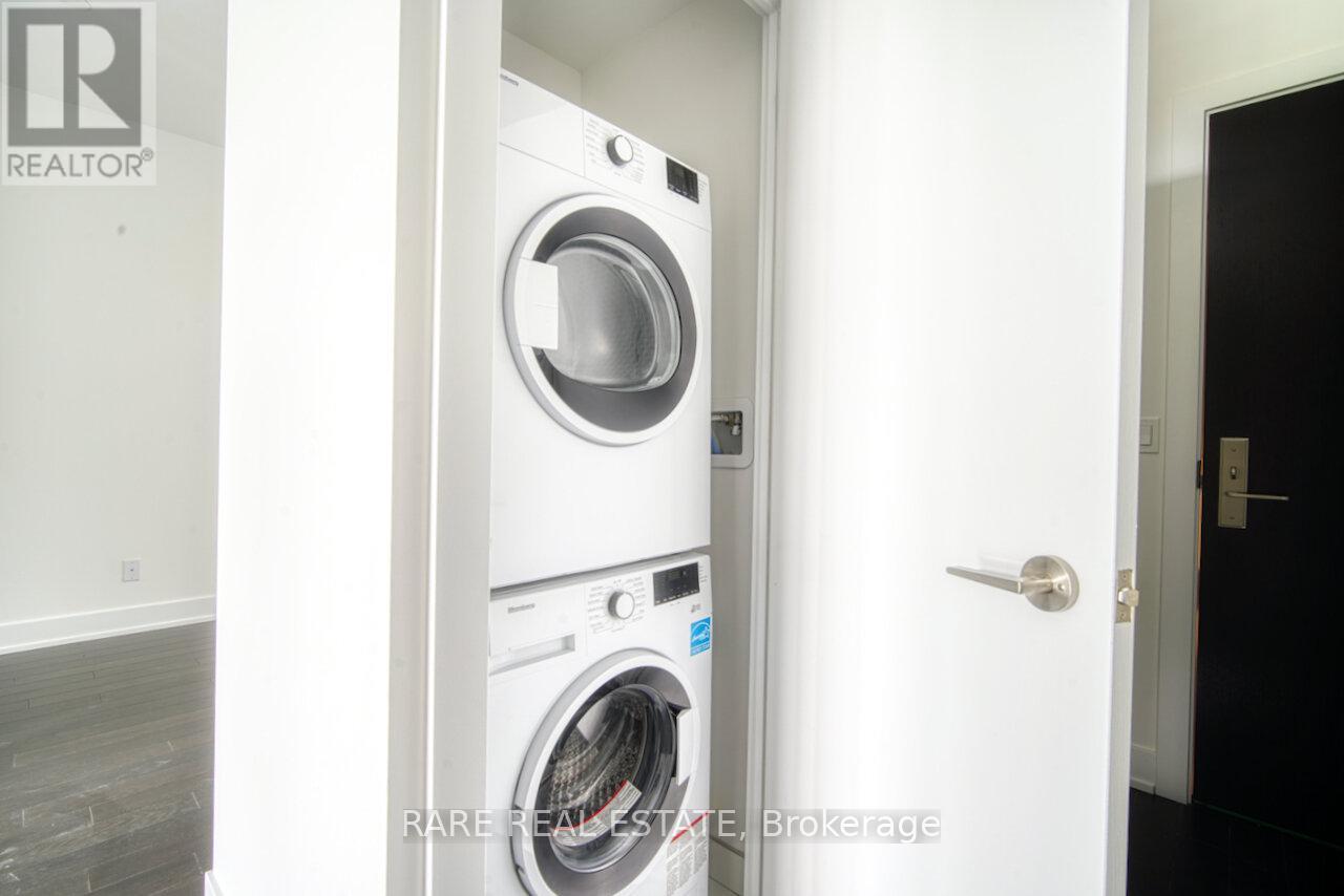 403 - 181 Bedford Road, Toronto, ON - Indoor Photo Showing Laundry Room