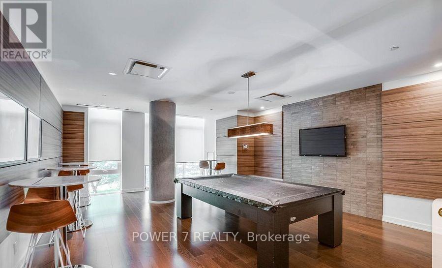 603 - 75 St Nicholas Street, Toronto, ON - Indoor Photo Showing Other Room