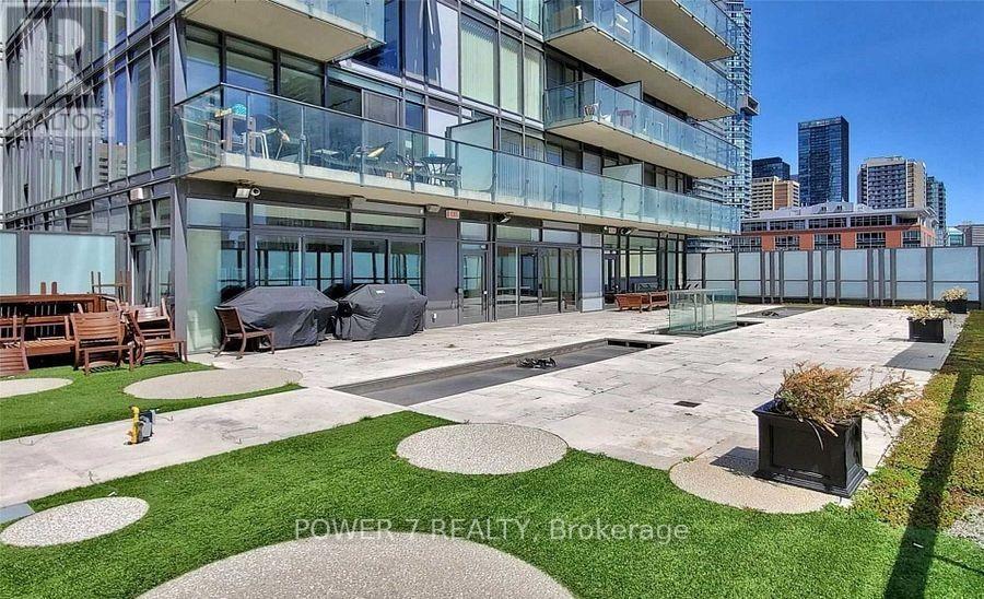 603 - 75 St Nicholas Street, Toronto, ON - Outdoor