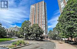 410 - 7 CONCORDE PLACE Toronto, ON M3C 3N4