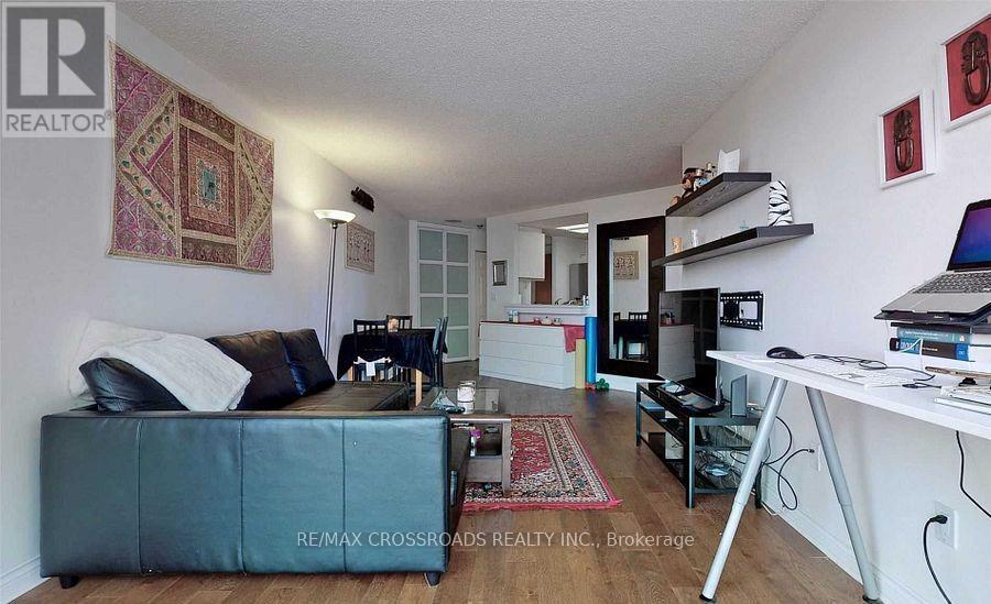 410 - 7 Concorde Place, Toronto, ON - Indoor