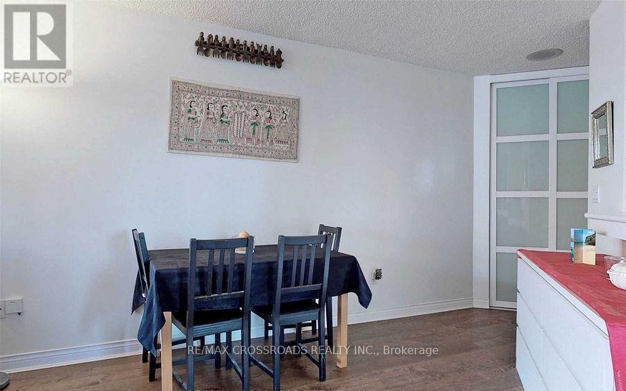 410 - 7 Concorde Place, Toronto, ON - Indoor Photo Showing Dining Room