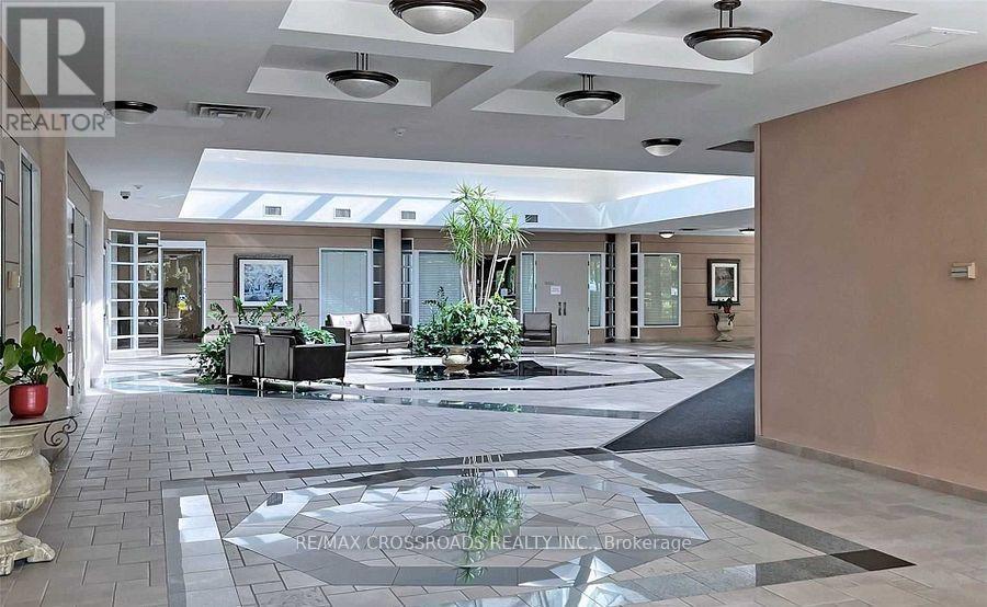 410 - 7 Concorde Place, Toronto, ON - Indoor Photo Showing Other Room