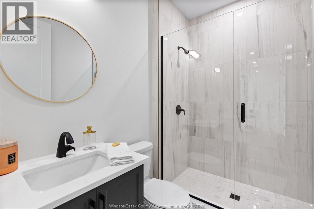 1211 Campana Crescent, Lakeshore, ON - Indoor Photo Showing Bathroom