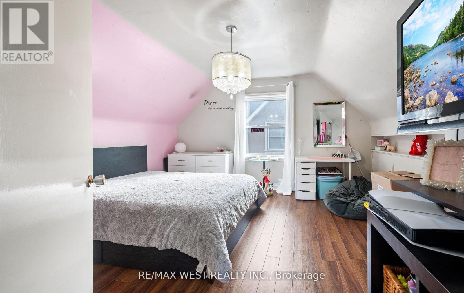 57 Westglen Crescent, Toronto, ON - Indoor Photo Showing Bedroom